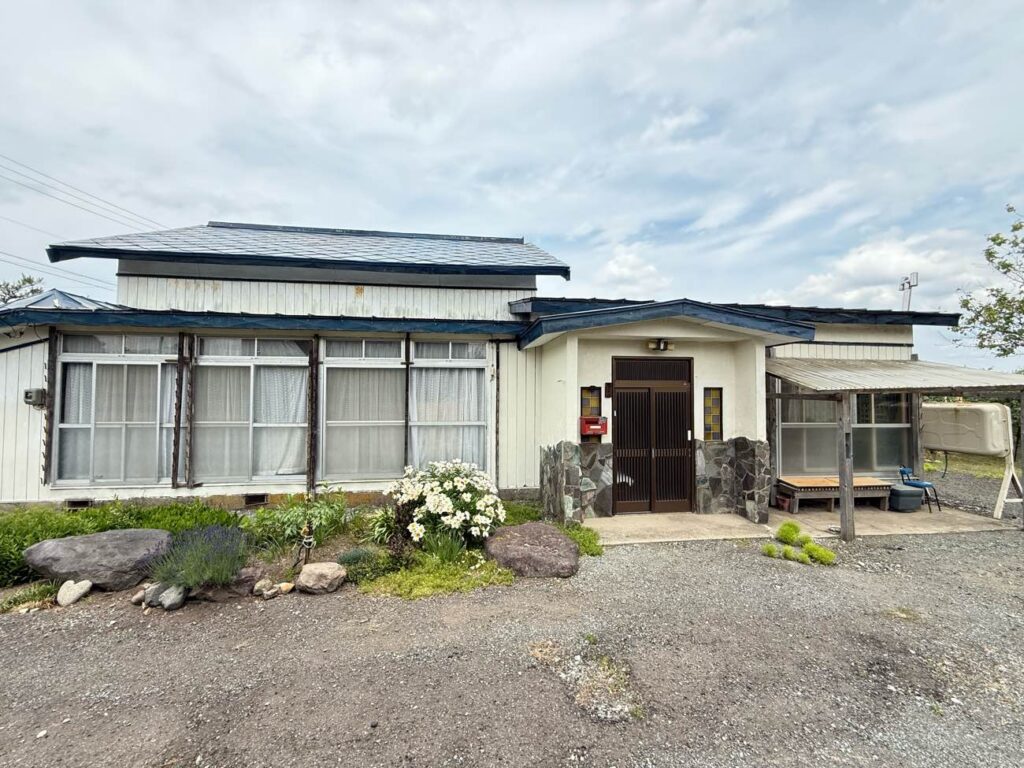 【中古住宅】鶴田町廻堰 430万円|倉庫・畑付きの掲載写真